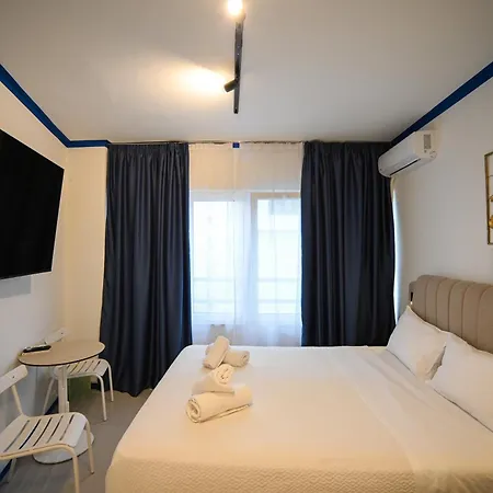 Syntagma Plaka Suite By Zeussuites-2